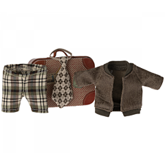 Maileg jacka, byxor och slips i resväska - Mus Grandpa. Leksak