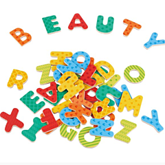 Magnetbokstäver i trä, stora bokstäver - New Classic Toys. Leksak